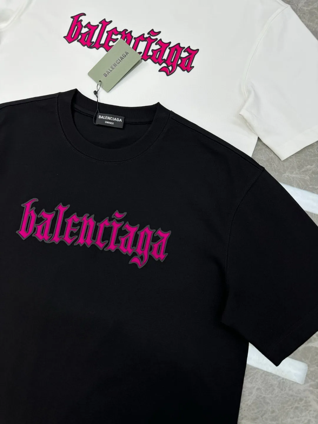 ⚜️Balenciag* *New Arrival T .25s Same Style！ . . ！ Breathable. ！ 40 280g . ～ ！ ：Black.White.Sizes：M-3XL ！（175/145 L）